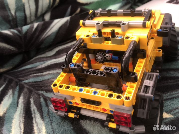 Lego Technic Jeep