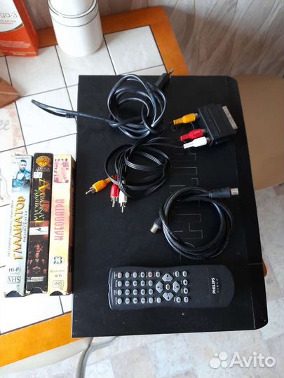 Видеомагнитофон Philips VR-110/58
