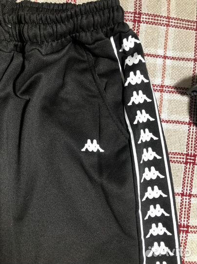 Широкие штаны Kappa