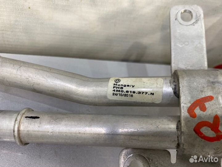 Патрубок системы охлаждения Audi Q7 4MB cvmd 2017