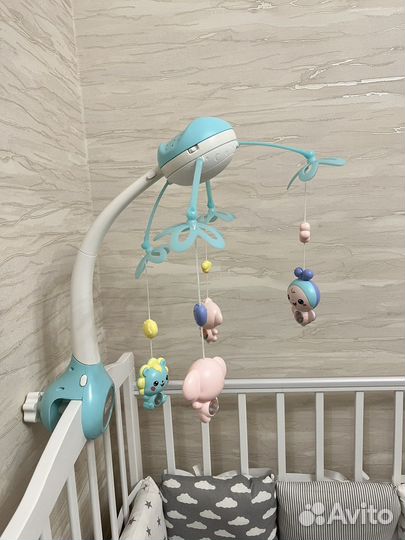 Детский мобиль в кроватку