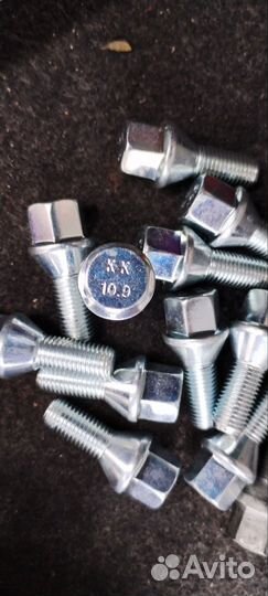 Болты для автомобильных дисков