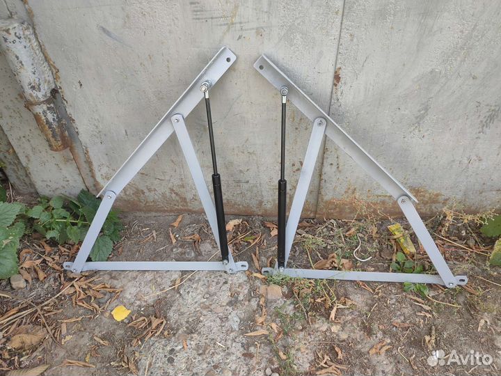 Подъемный механизм для дивана