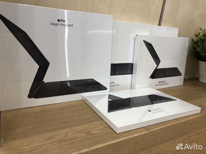 Apple iPad Pro SMART Keyboard Folio/Magic Keyboard