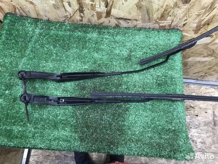 Поводки дворников LADA Kalina 2 хетчбек 11186 2014