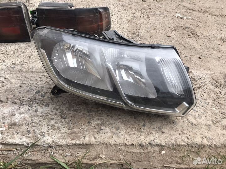 Фара renault logan 2 правая