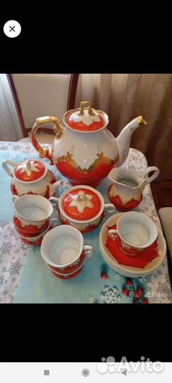 Чайный сервиз красный бутон