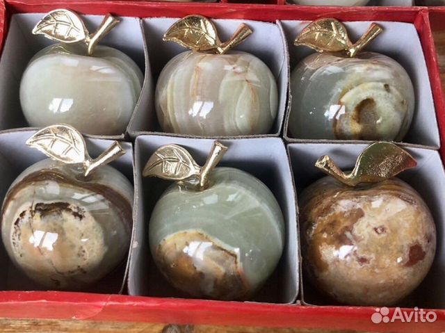 Яблочки из оникса