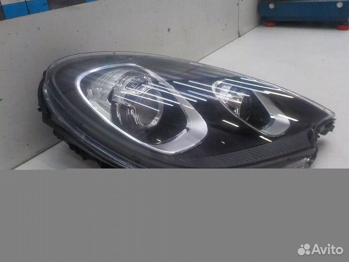 Фара правая Porsche Macan