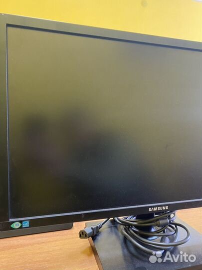 Монитор Samsung 23