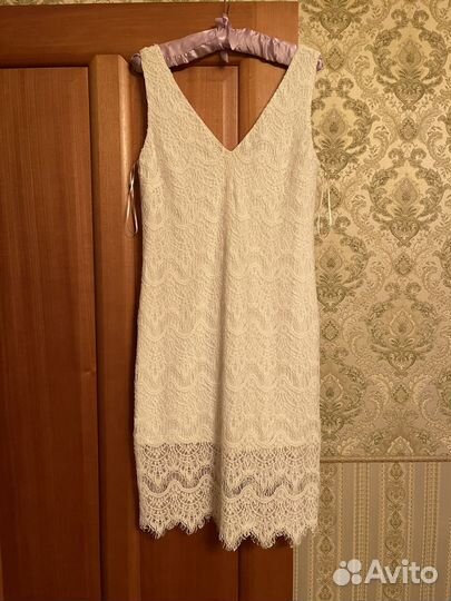 Платье кружевное