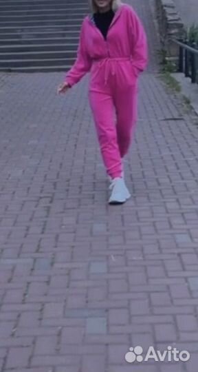 Спортивный костюм женский