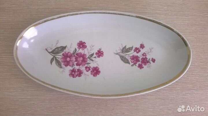 Тарелки разные