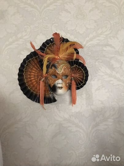 Венецианская маска