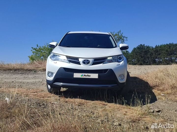 Toyota RAV4 2.2 AT, 2013, 219 400 км