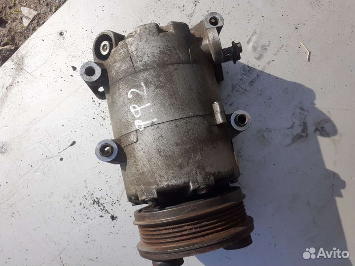 Компрессор кондиционера Ford Focus 2