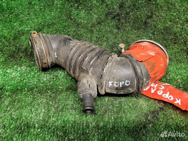 Патрубок воздушного фильтра Toyota Corolla (E120)