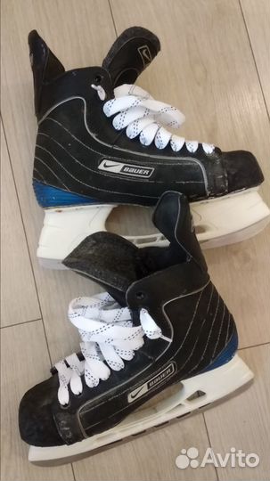 Коньки хоккейные