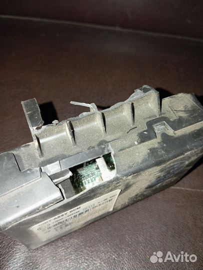 Блок управления центральным замком Solaris 2011