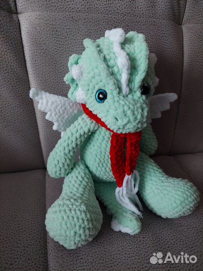 Вязаный дракоша