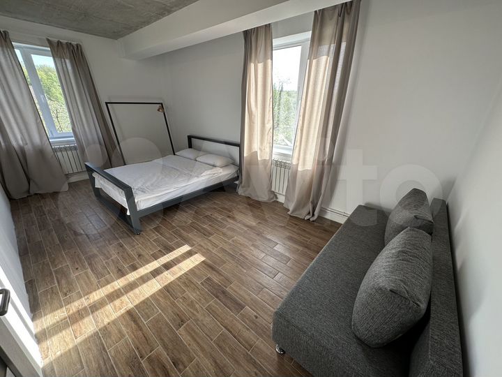 1-к. квартира, 42 м², 1/3 эт.