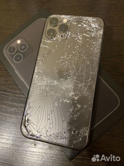 iPhone 11 Pro, 64 ГБ