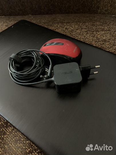 Ноутбук asus