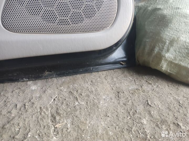 Дверь задняя левая Mazda Tribute YF дорест