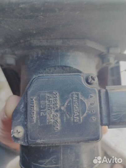 Датчик массового расхода воздух nissan sr20de