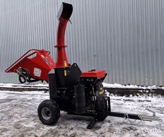 Дробилка измельчитель веток с мотором прицепная к