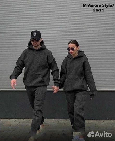 Парные спортивные костюмы