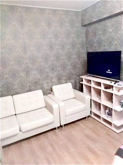 2-к. квартира, 57 м², 3/3 эт.