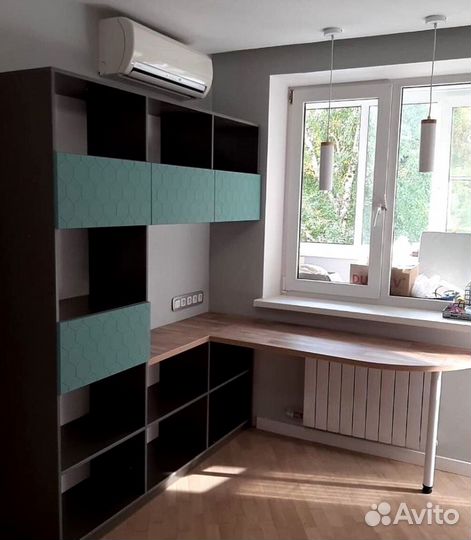 Рабочая зона у окна