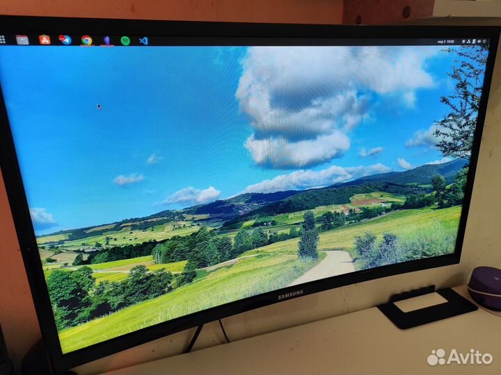 Изогнутый 23.5-монитор Samsung C24F390FHI FHD 60HZ
