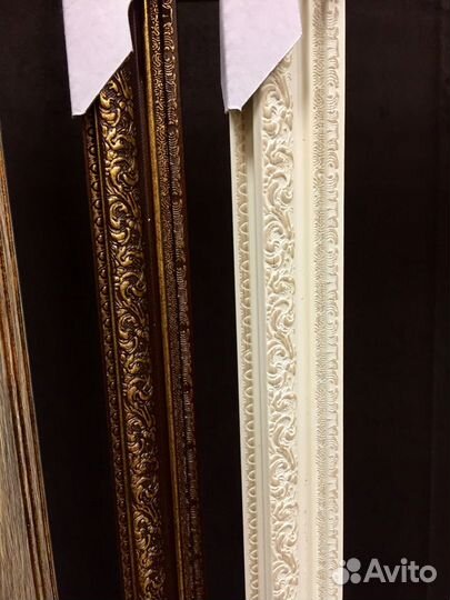 Багет и рамы для картин из пластика