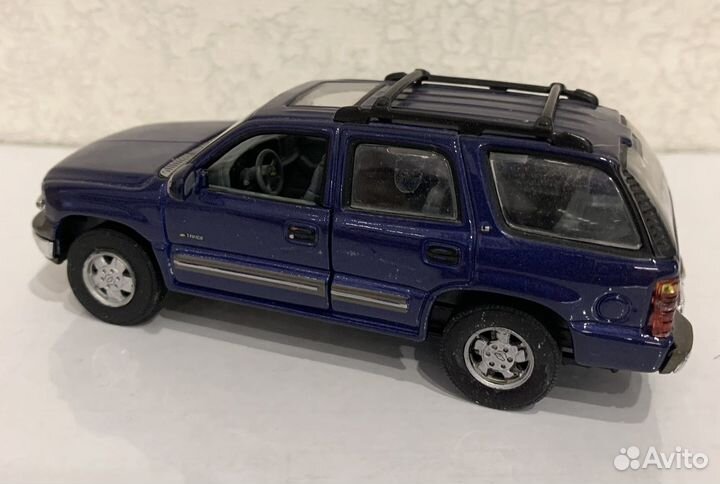 Chevrolet Tahoe 1:43 Cararama