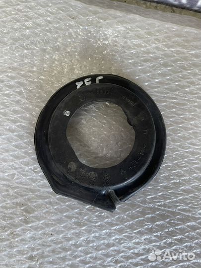 Проставка задней пружины нижняя Teana J32 Теана