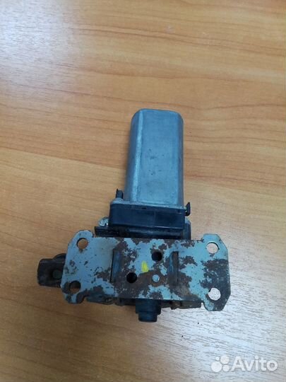 Моторчик регулировки сиденья Audi A8 D4 Volvo XC60