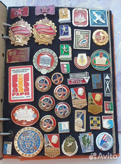 Альбом+значки СССР