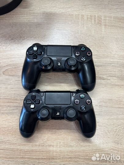 Игровая приставка ps4 pro