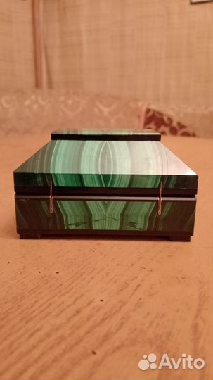 Малахитовая шкатулка