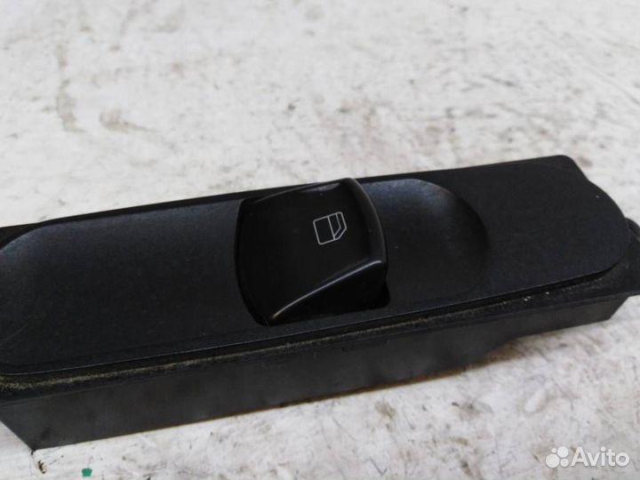 Кнопка стеклоподъемника