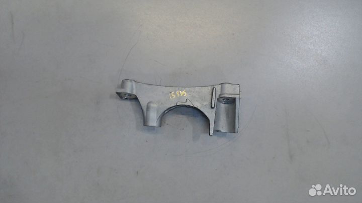 Кронштейн Toyota Venza 2020, 2021