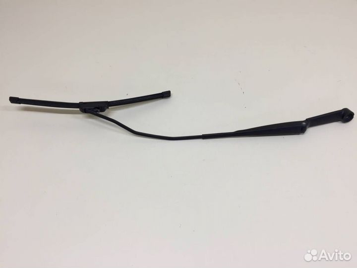 Поводок стеклоочистителя передний правый Datsun on