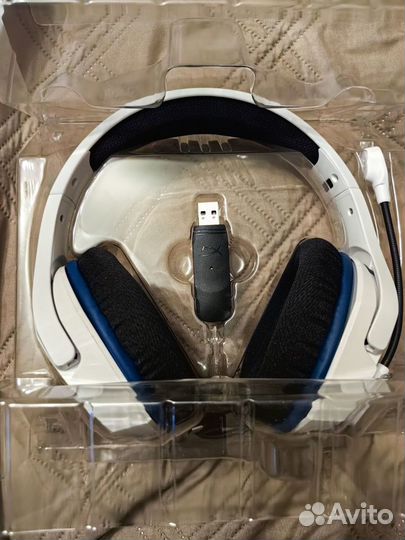 Беспроводные наушники HyperX cloud stinger