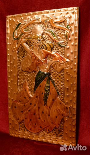 Чеканка СССР, девушка с бубном