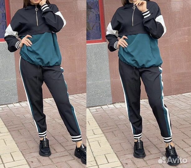 Женский спортивный костюм