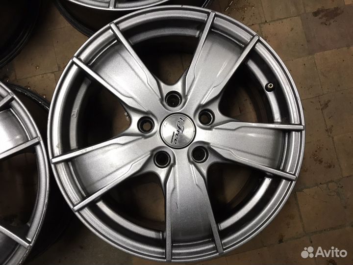 Литые диски 5/114.3 r16