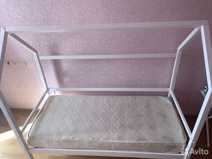 Детская кровать домик с матрасом 160х70