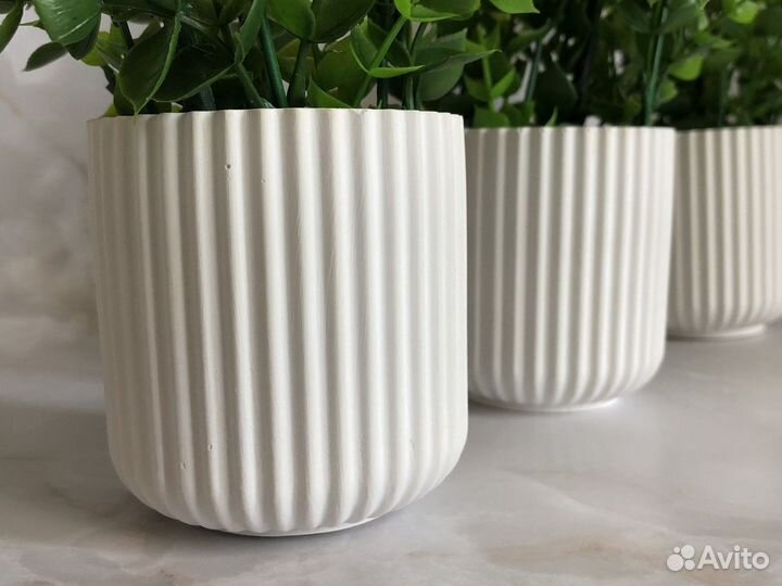 Кашпо с осокой/ягелем